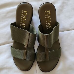 Italian Shoemakers Olive Green Sandals